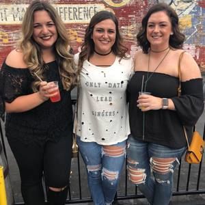 Meet your Posher, Casey